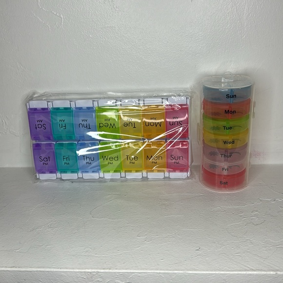 3 piece colorful 7 day Am & Pm pill organizer set - Picture 2 of 12